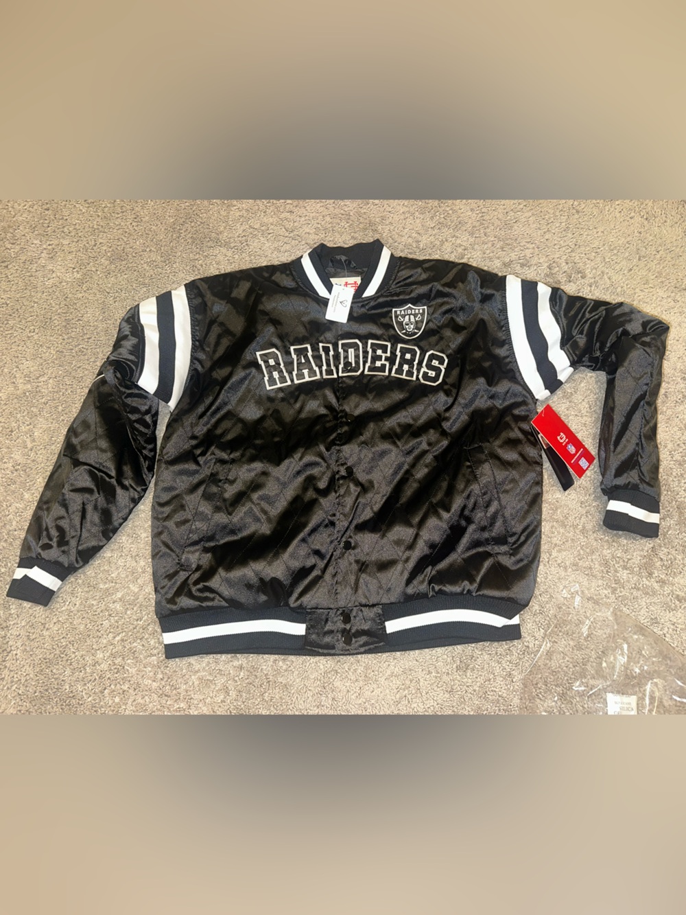 Oakland Raiders Black Satin Button-Up Bomber Jacket size large women’s